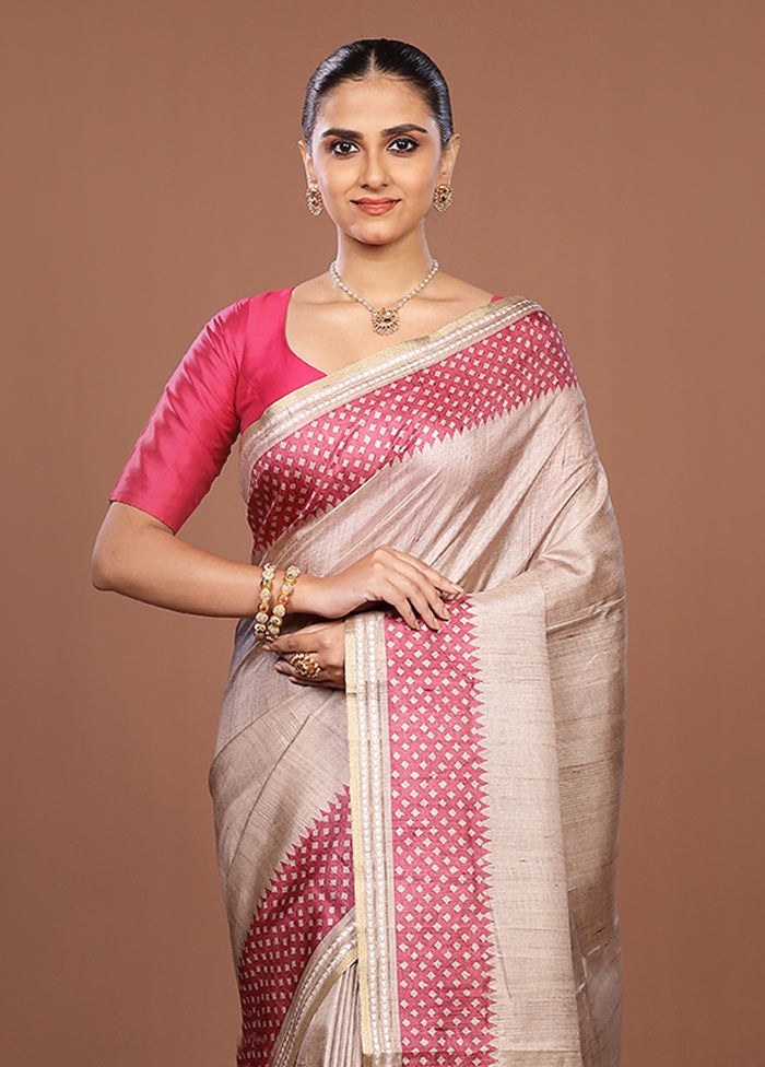 Cream Tussar Silk Saree With Blouse Piece