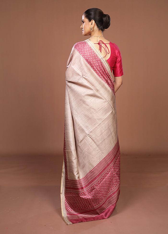 Cream Tussar Silk Saree With Blouse Piece