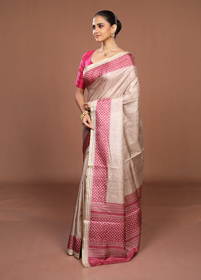 Cream Tussar Silk Saree With Blouse Piece