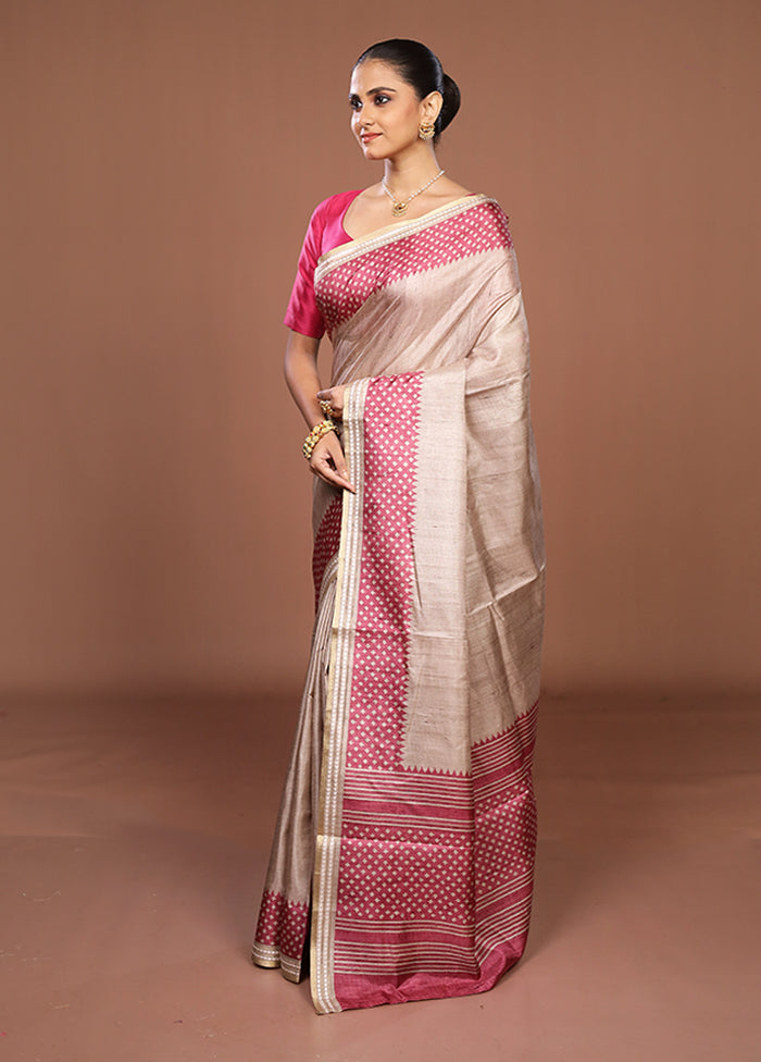 Cream Tussar Silk Saree With Blouse Piece