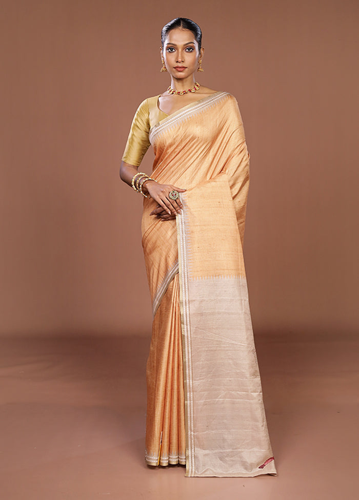 Cream Tussar Silk Saree With Blouse Piece