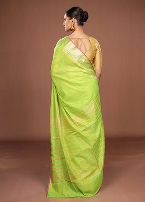 Green Cotton Saree With Blouse Piece