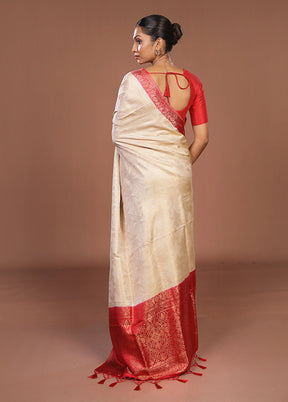 Cream Dupion Silk Saree With Blouse Piece