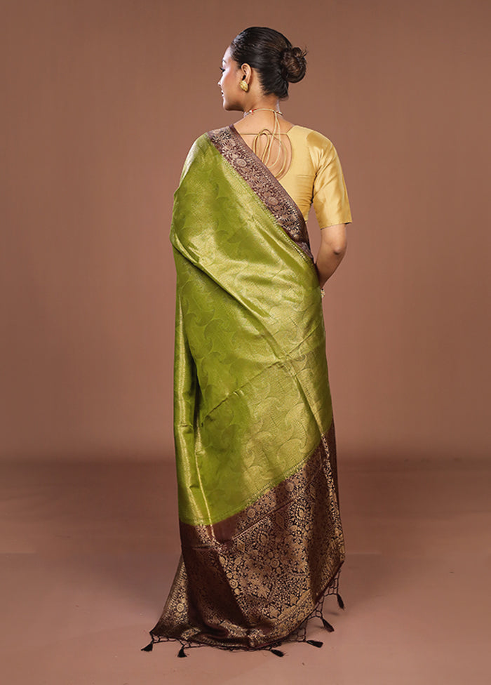 Green Dupion Silk Saree With Blouse Piece