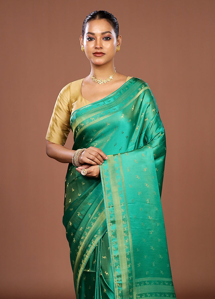 Green Dupion Silk Saree With Blouse Piece