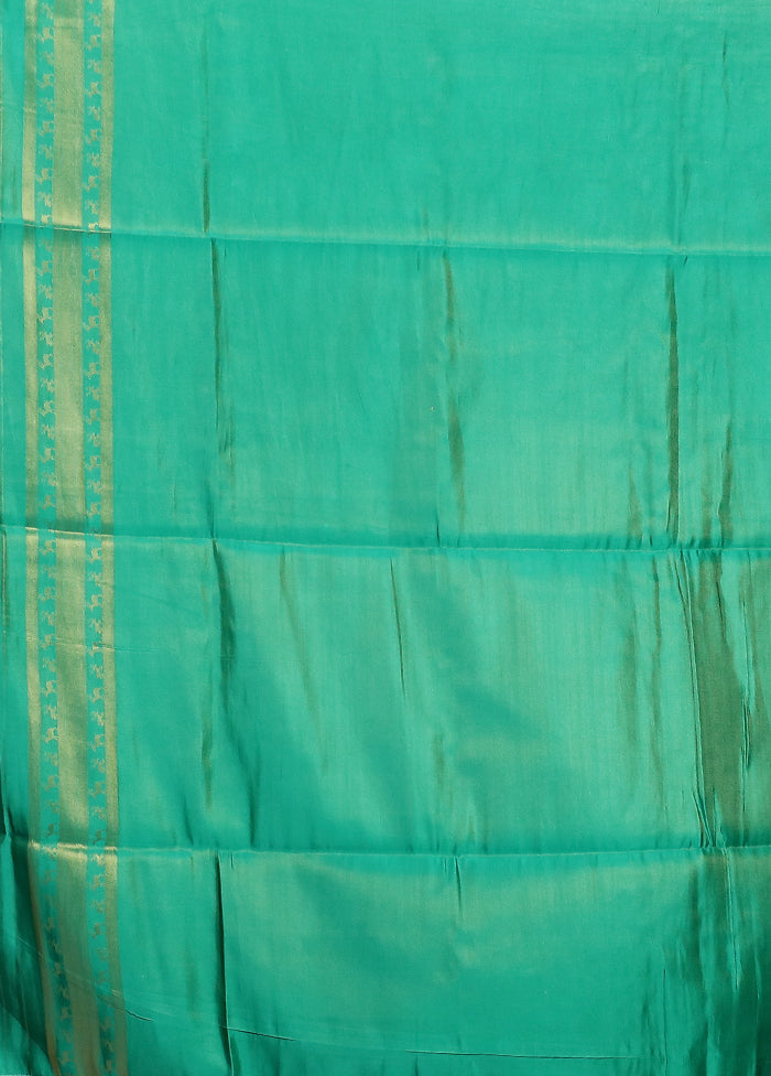 Green Dupion Silk Saree With Blouse Piece