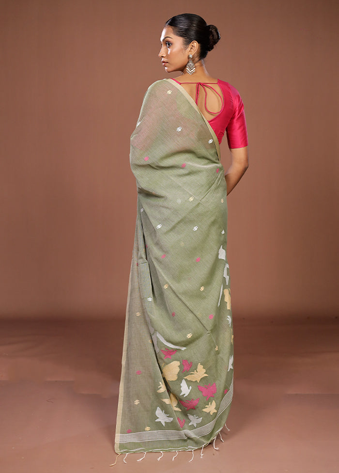 Green Matka Silk Saree With Blouse Piece