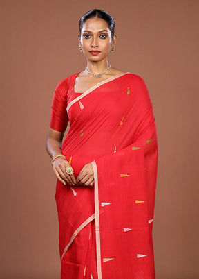Red Matka Silk Saree With Blouse Piece