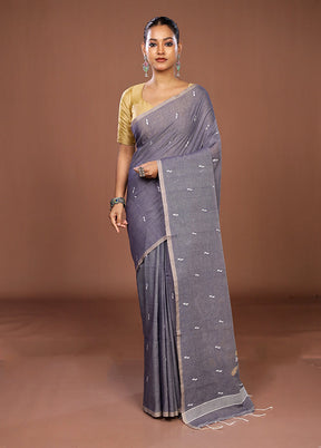 Grey Matka Silk Saree With Blouse Piece