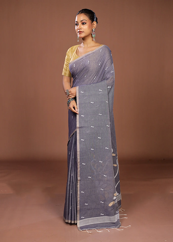 Grey Matka Silk Saree With Blouse Piece