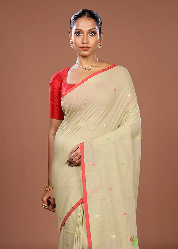 Cream Matka Silk Saree With Blouse Piece