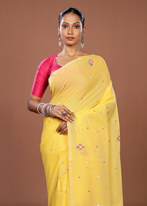 Yellow Matka Silk Saree With Blouse Piece