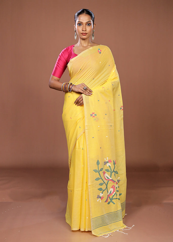 Yellow Matka Silk Saree With Blouse Piece
