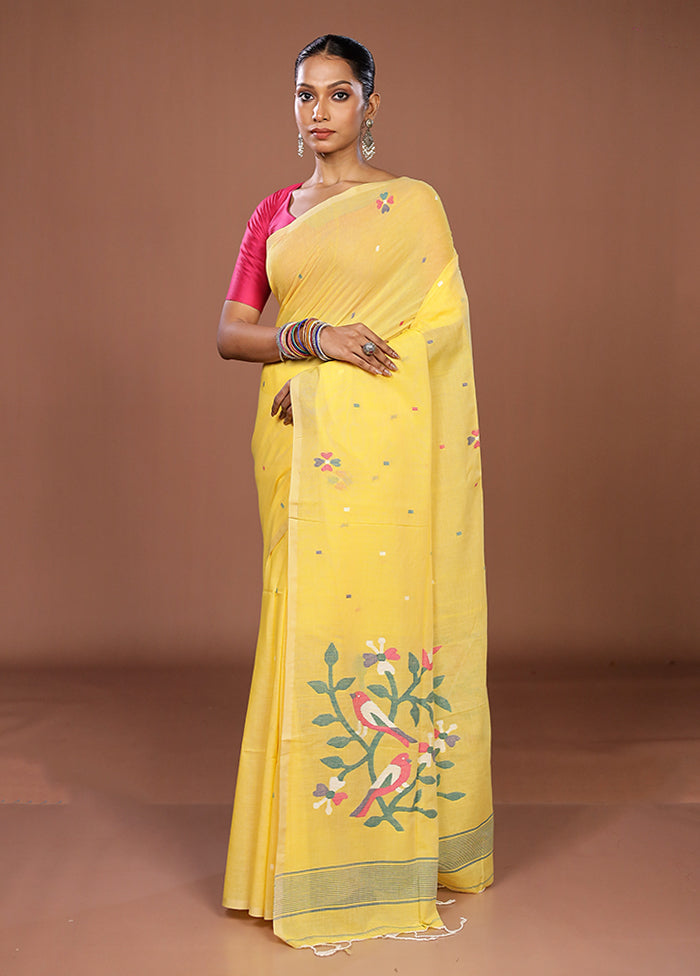 Yellow Matka Silk Saree With Blouse Piece