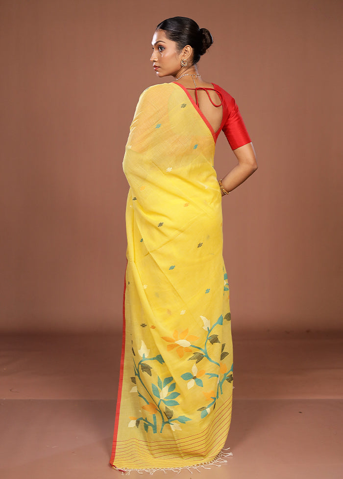 Yellow Matka Silk Saree With Blouse Piece