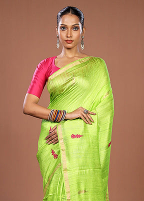 Green Handloom Matka Pure Silk Saree With Blouse Piece