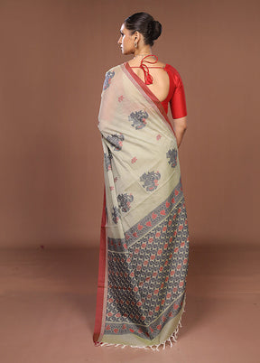 Cream Cotton Saree With Blouse Piece