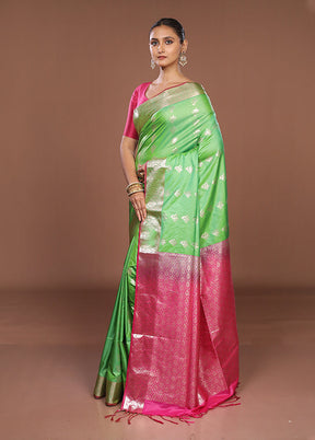 Green Kanjivaram Silk Saree With Blouse Piece