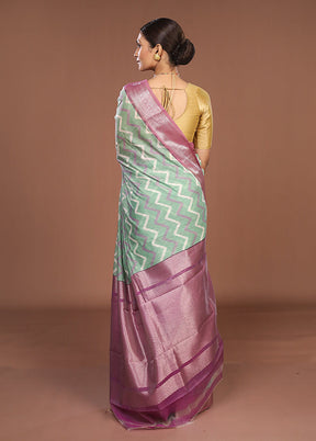 Green Pure Cotton Saree With Blouse Piece