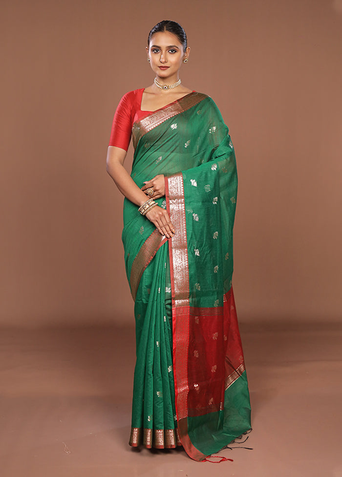 Green Cotton Saree With Blouse Piece