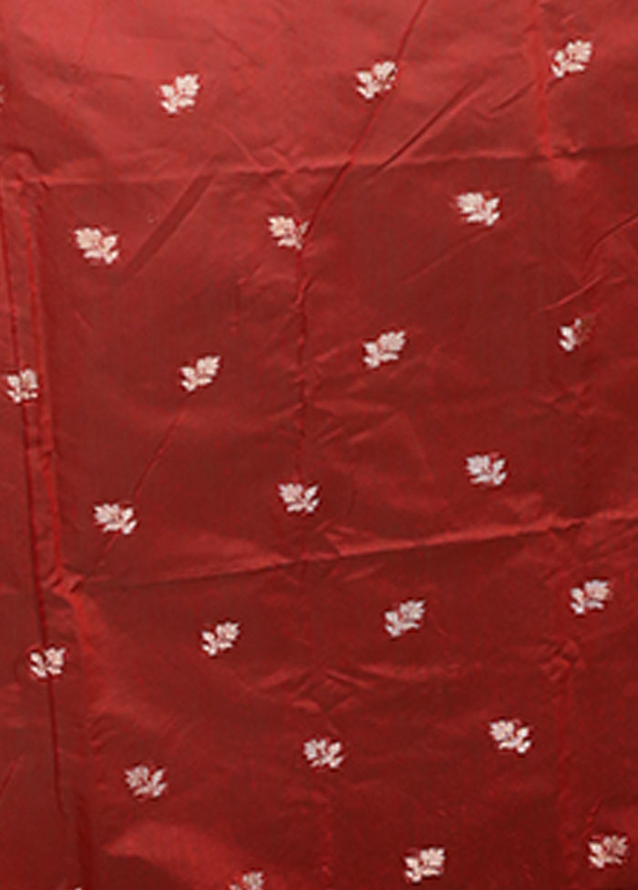 Green Cotton Saree With Blouse Piece