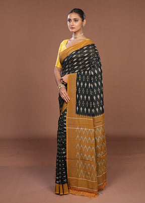 Black Ikkat Silk Saree With Blouse Piece