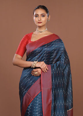 Blue Ikkat Silk Saree With Blouse Piece