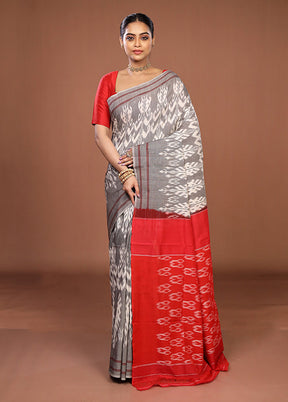 Grey Ikkat Cotton Saree With Blouse Piece