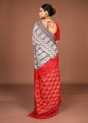 Grey Ikkat Cotton Saree With Blouse Piece