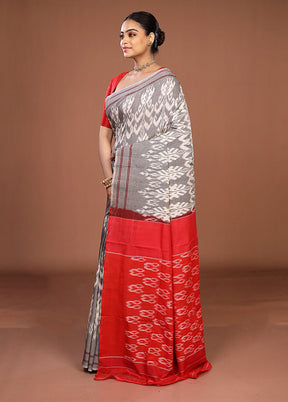 Grey Ikkat Cotton Saree With Blouse Piece