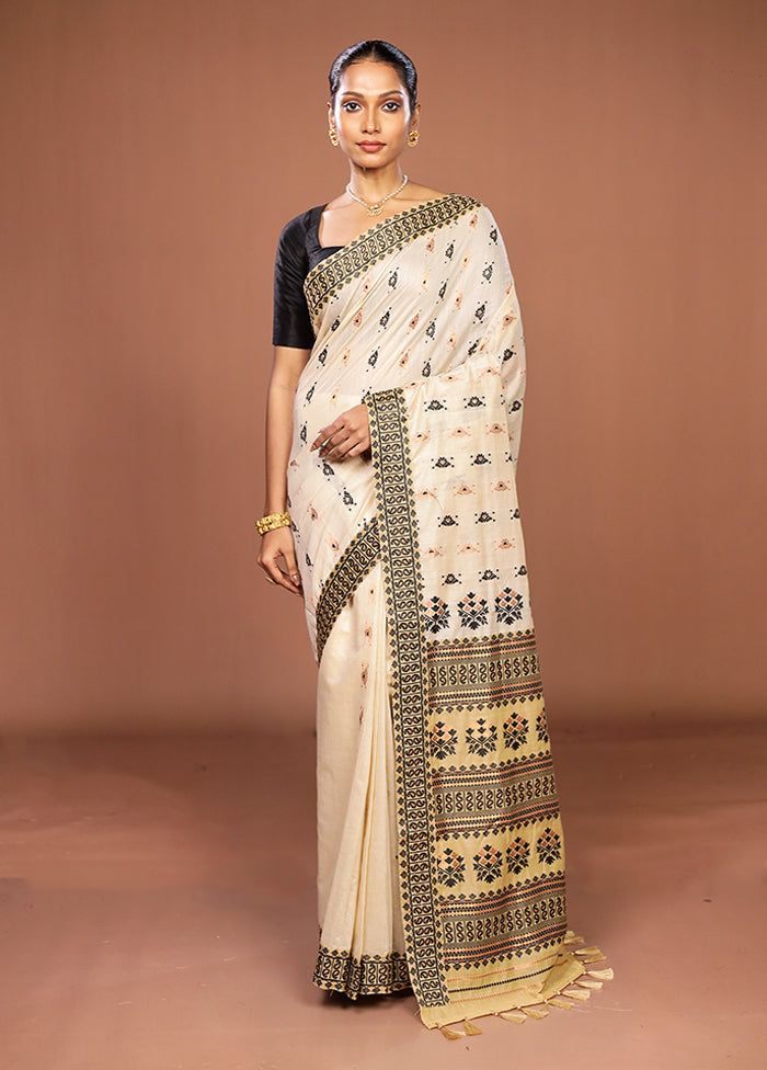 Cream Assam Silk Saree With Blouse Piece