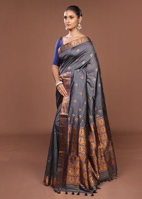 Grey Assam Silk Saree With Blouse Piece