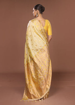 Cream Assam Silk Saree With Blouse Piece