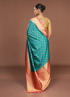 Green Dupion Silk Saree With Blouse Piece