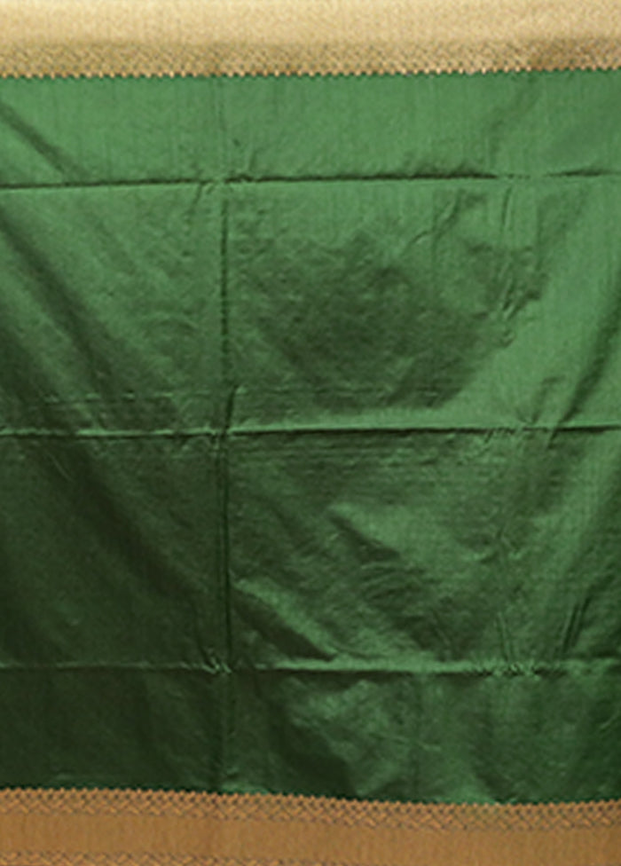 Red Dupion Silk Saree With Blouse Piece