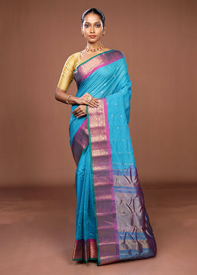 Blue Gadwal Pure Silk Saree Without Blouse Piece