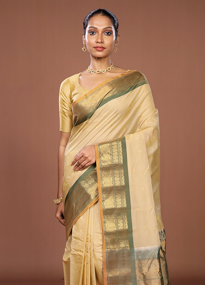 Cream Gadwal Pure Silk Saree Without Blouse Piece
