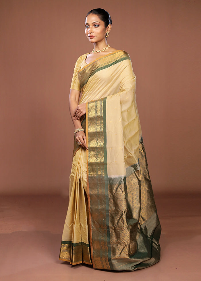 Cream Gadwal Pure Silk Saree Without Blouse Piece