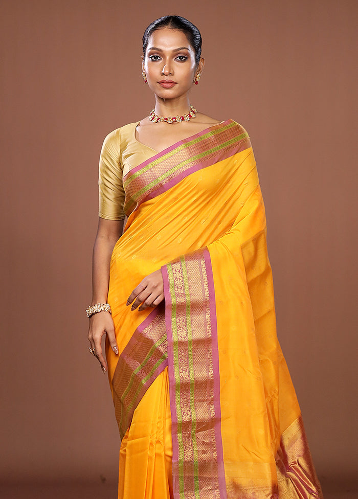 Yellow Gadwal Pure Silk Saree Without Blouse Piece