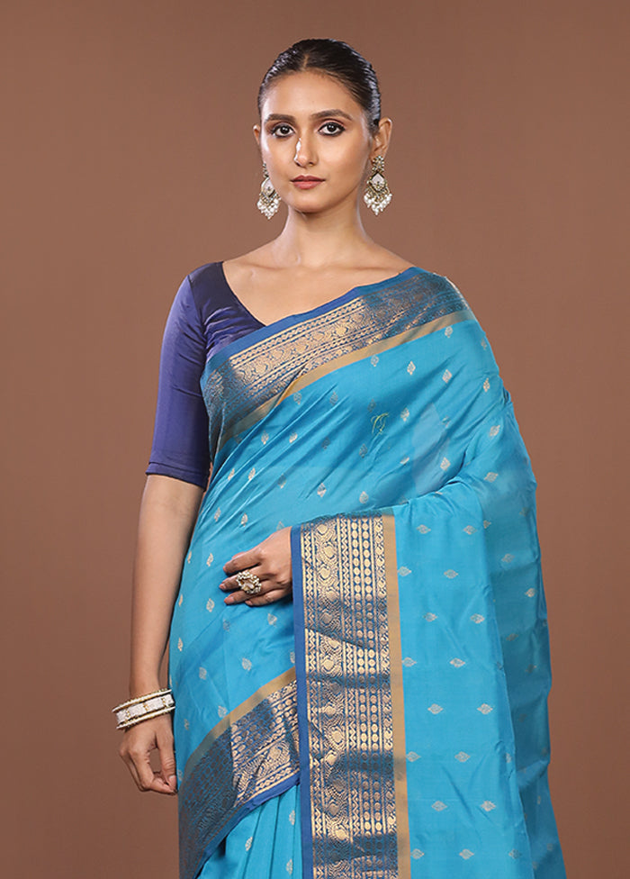 Blue Gadwal Pure Silk Saree Without Blouse Piece