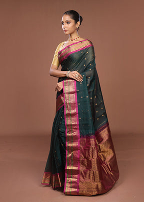 Green Gadwal Pure Silk Saree Without Blouse Piece