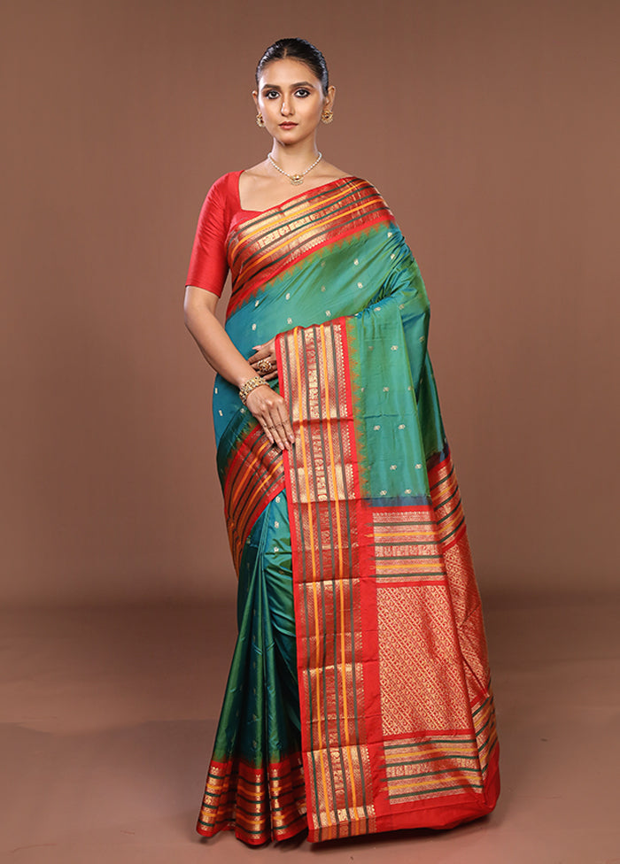 Green Kanjivaram Silk Saree With Blouse Piece