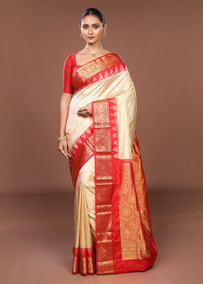 Cream Handloom Kanchipuram Pure Silk Saree With Blouse Piece