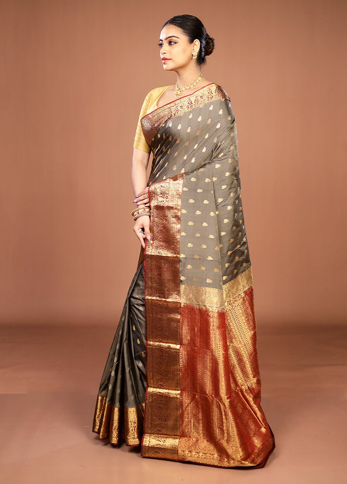 Grey Handloom Kanjivaram Pure Silk Saree With Blouse Piece