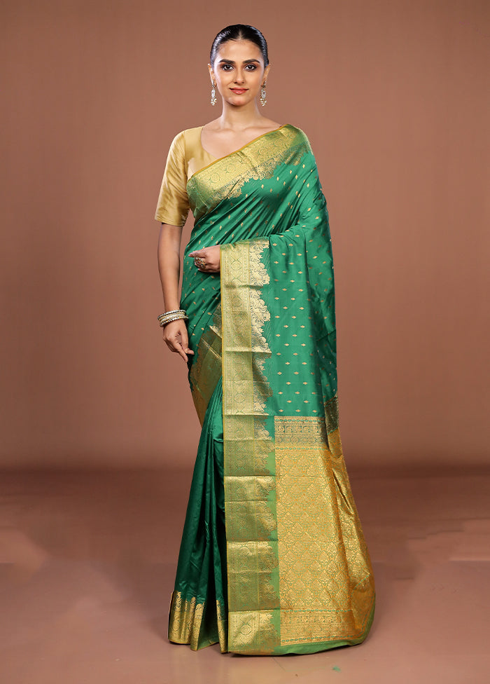 Green Handloom Kanjivaram Pure Silk Saree With Blouse Piece