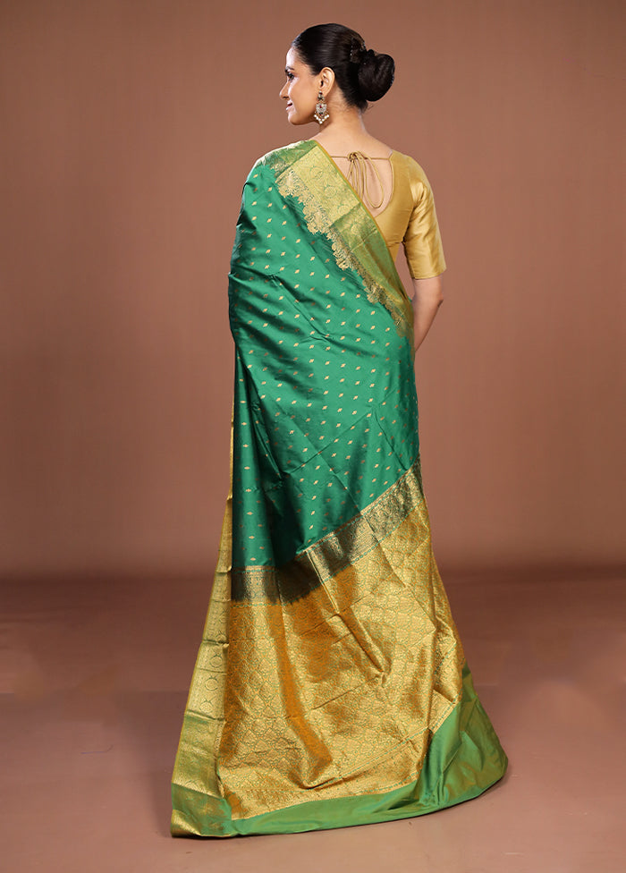 Green Handloom Kanjivaram Pure Silk Saree With Blouse Piece