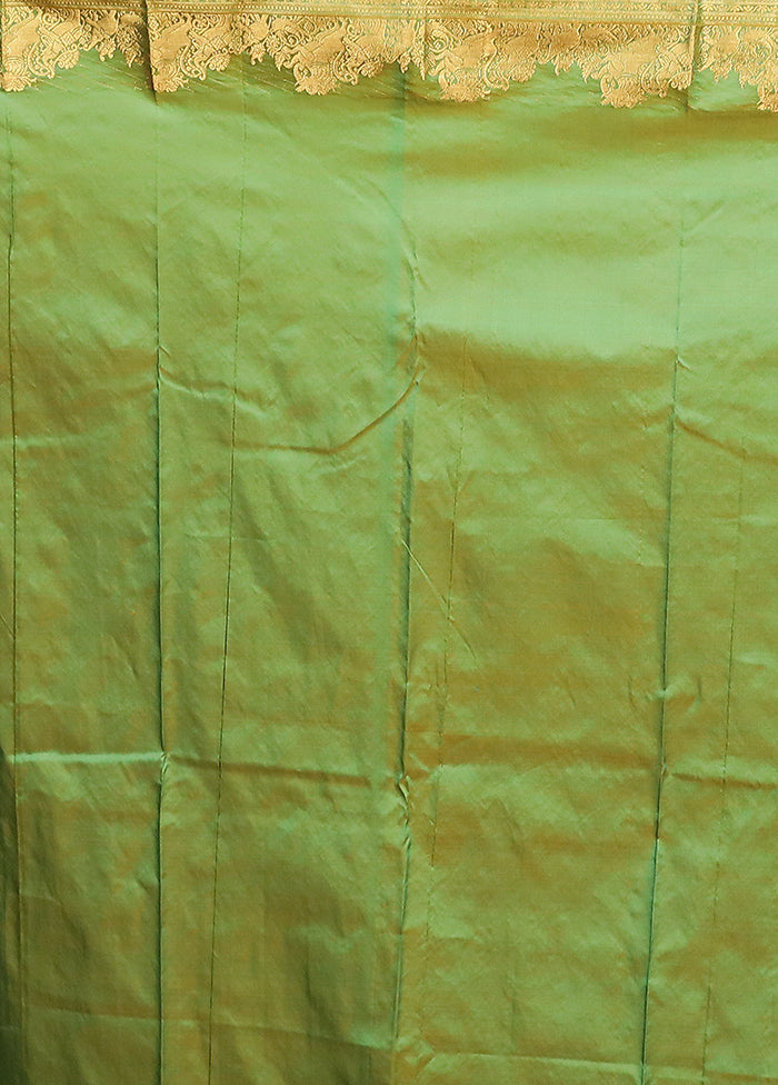 Green Handloom Kanjivaram Pure Silk Saree With Blouse Piece