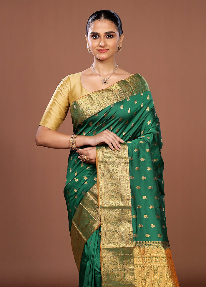 Green Handloom Kanjivaram Pure Silk Saree With Blouse Piece