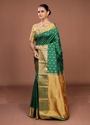 Green Handloom Kanjivaram Pure Silk Saree With Blouse Piece