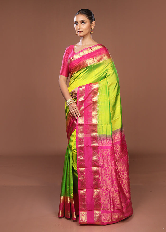 Green Handloom Kanjivaram Pure Silk Saree With Blouse Piece
